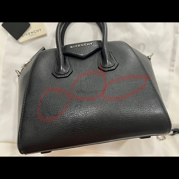 Givenchy Mini Antigona in Black Grained Leather - Picture 13 of 16